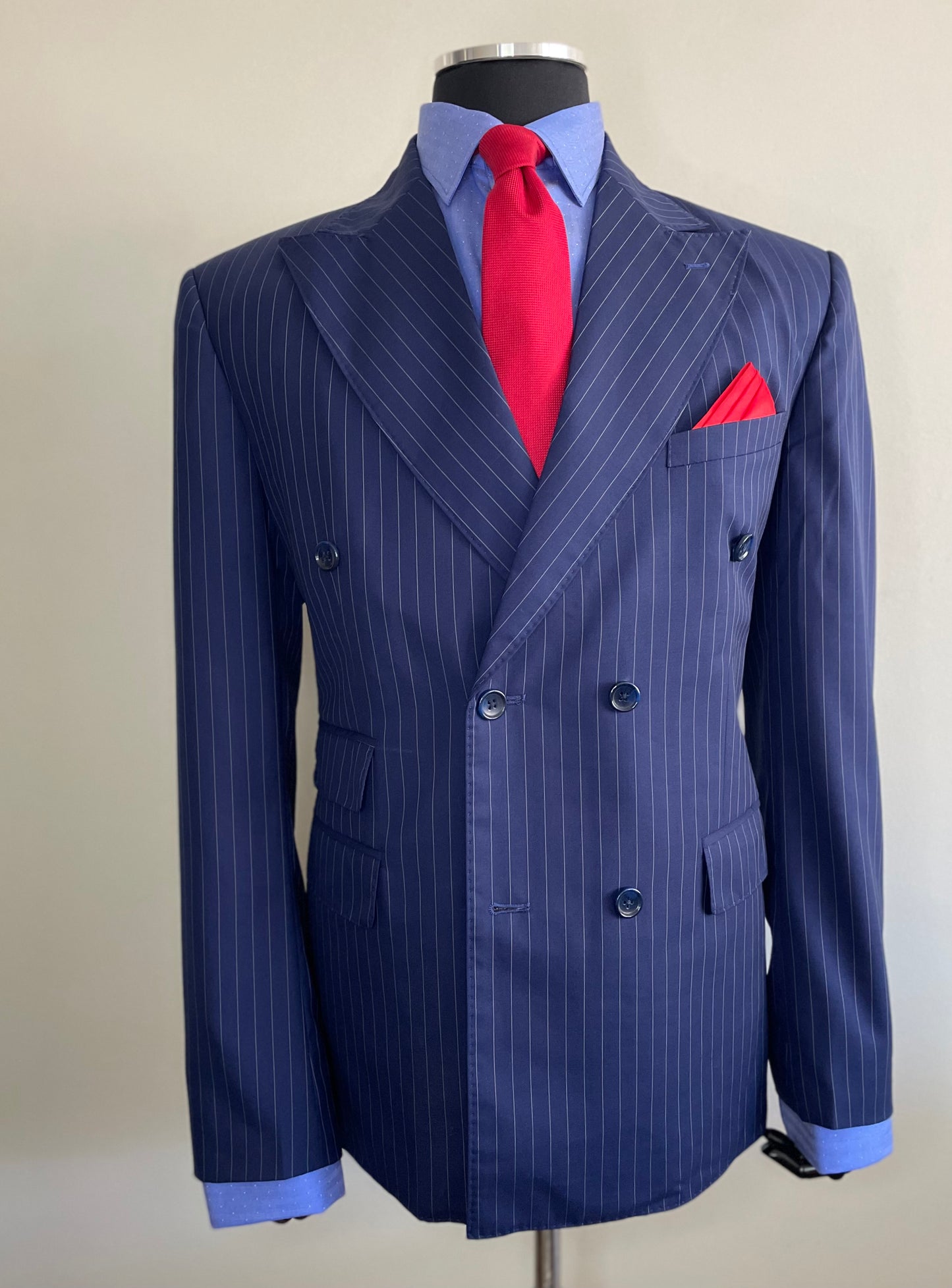 Cedron Collection Hand-Crafted Bespoke Suit.