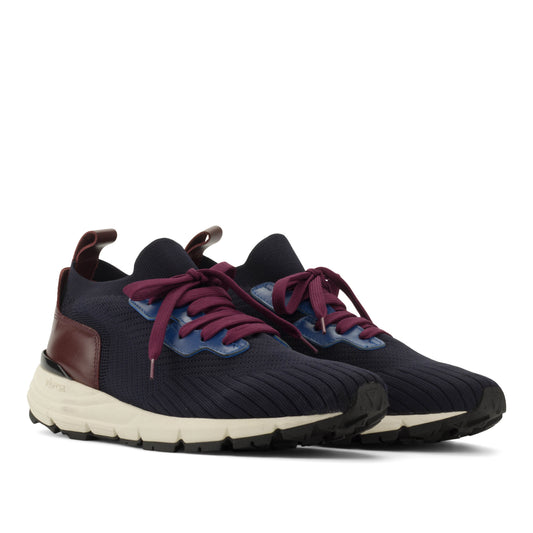 Knit trainer