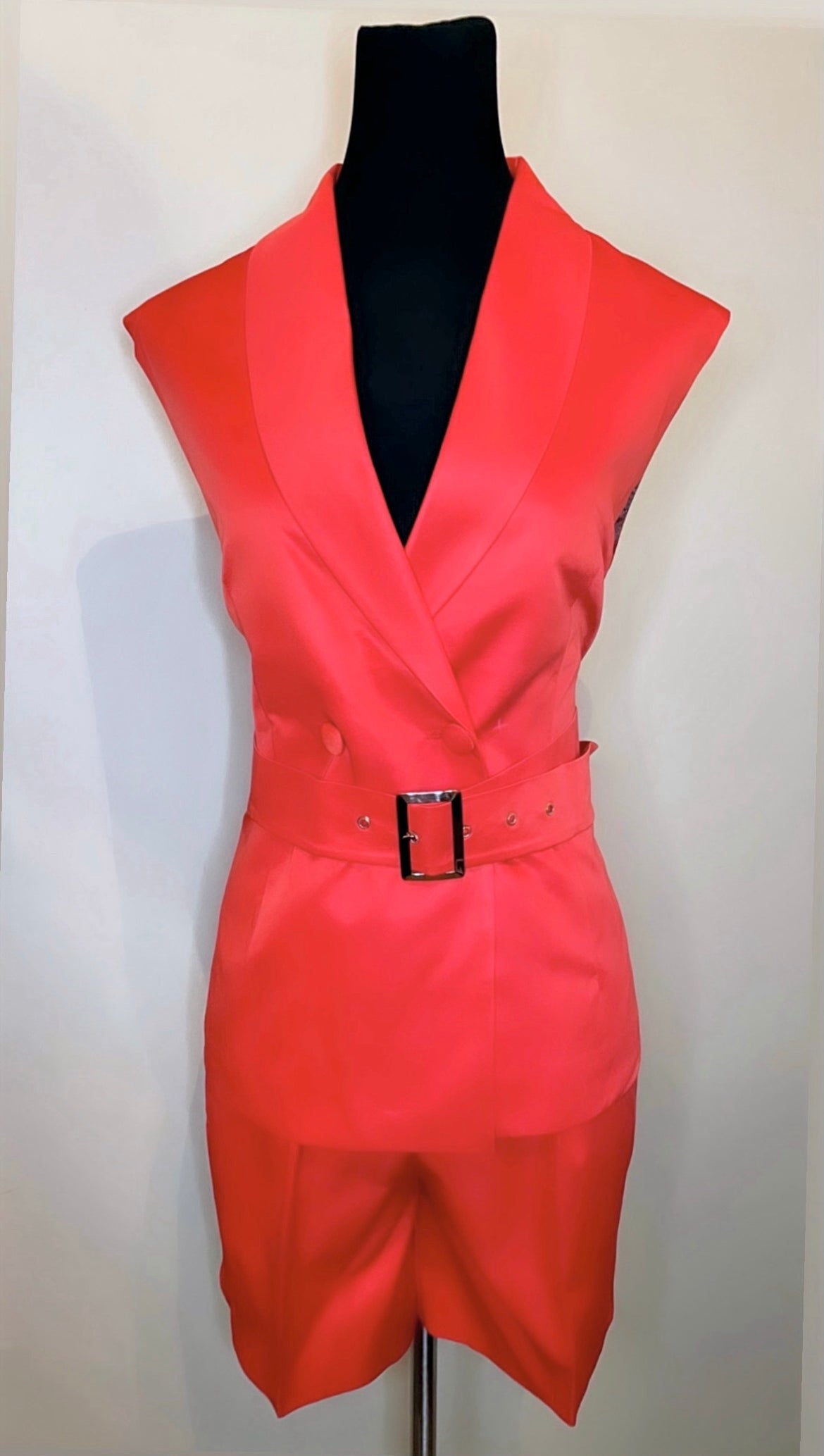 Cedron Collection Hand-Crafted Bespoke Suit.