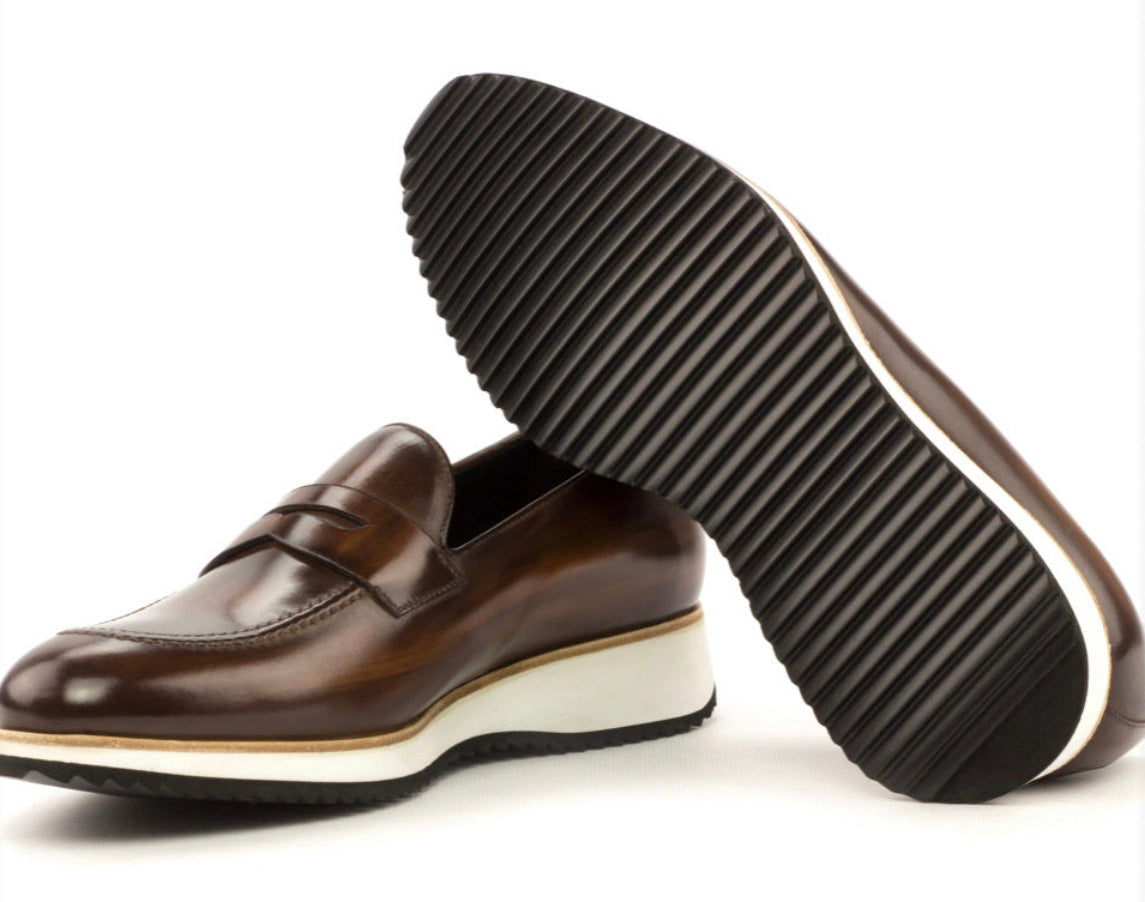 Casual loafer.