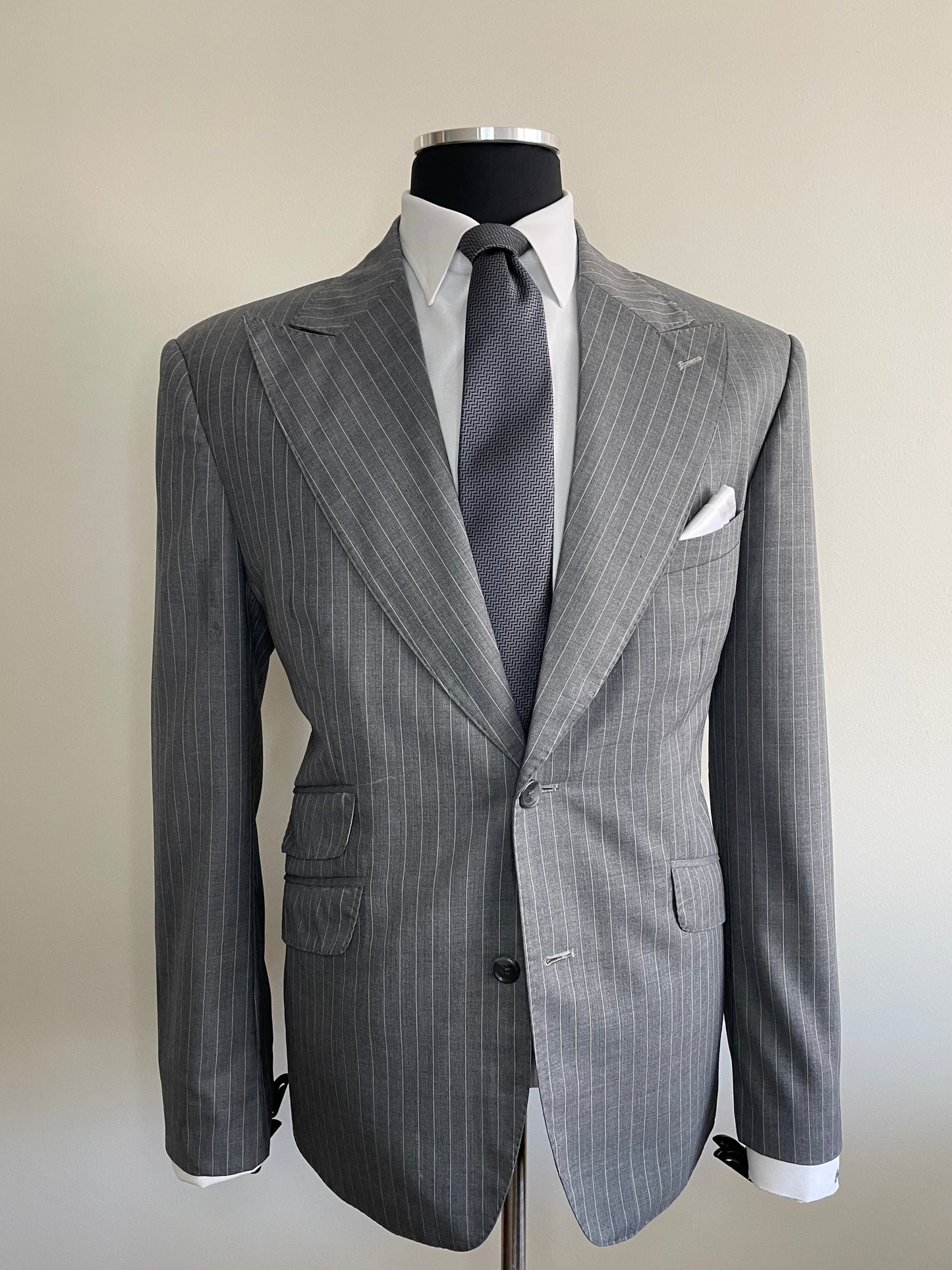 Cedron Collection Hand-Crafted Bespoke Suit.