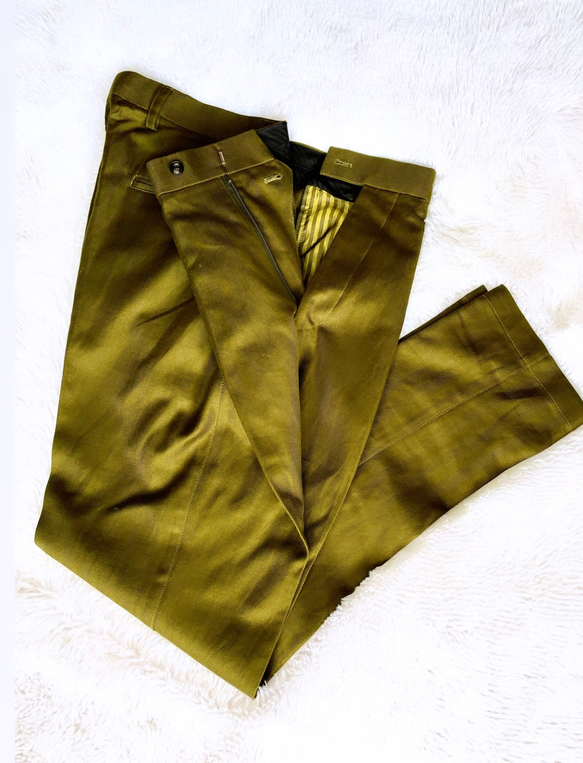Cedron Collection Hand-Crafted Bespoke Suit.